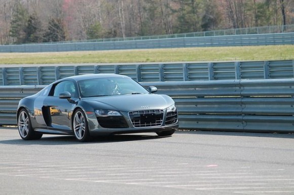 audi-291059_640-compressor